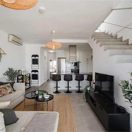 Stunning Duplex With Sea Views Apartment